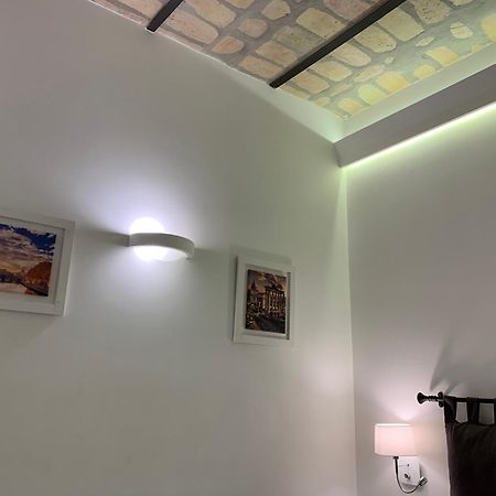 Luxury Rooms Near Colosseum Rome Room photo